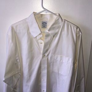 Brooks Brothers Slim Fit Non-Iron Dress Shirt
